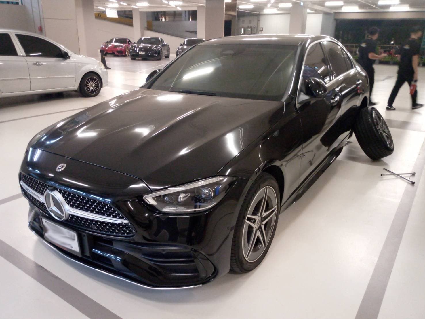 ผลงานบริการปะยางนอกสถานที่ Nang Service ครั้งที่ 7 - บริการซ่อมยางรถยนต์มืออาชีพ 24 ชั่วโมง